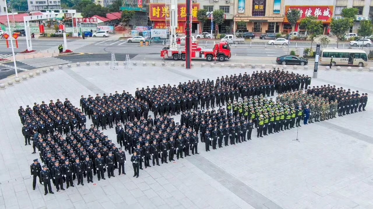 五华县奥体中心开幕式完整版,足球场震撼开幕式