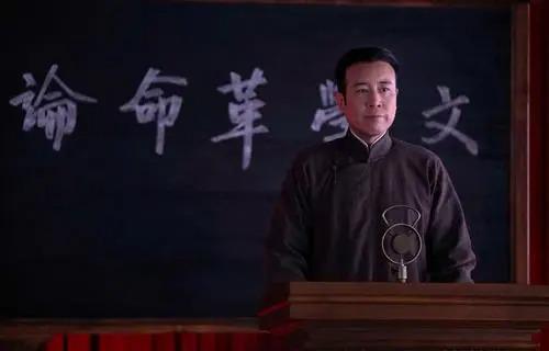 于和伟：幼年丧父，母亲45岁生他，25岁娶初恋，对女儿亏欠最大