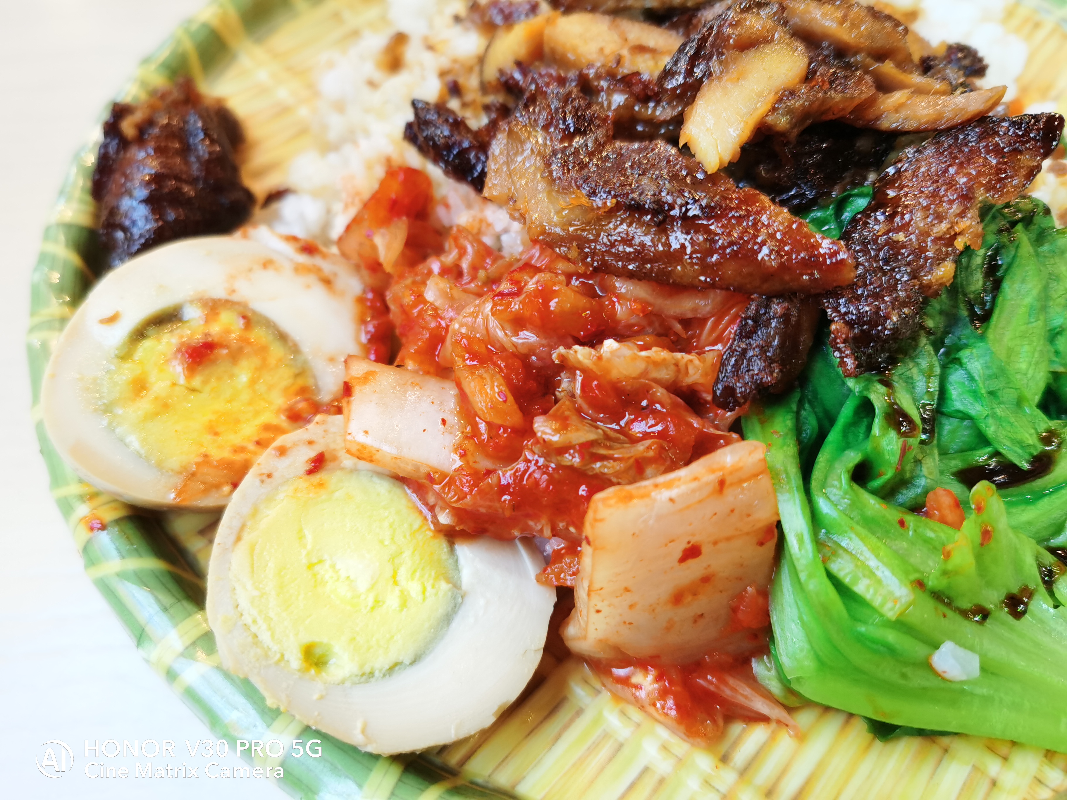 光荣v30pro拍照现在算落后吗,光荣v30pro和红米k30s至尊版对比