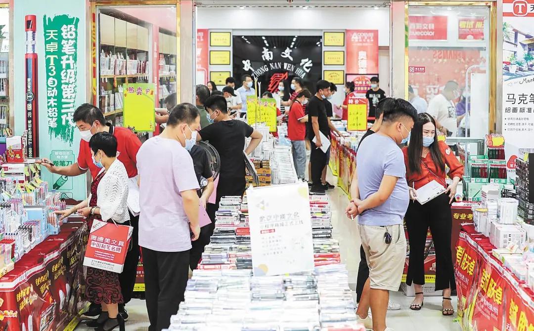 安全武汉引来人气归外省客商打货黄陂汉口北