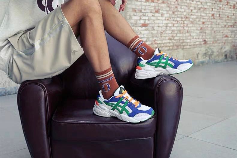 亚瑟士樱花粉跑鞋,亚瑟士最值得入手的一款跑鞋