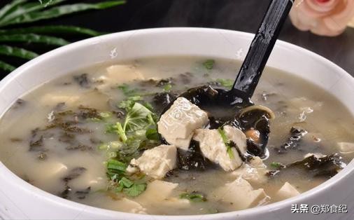 南阳芝麻叶糊涂面条正宗做法,南阳美食芝麻叶面条