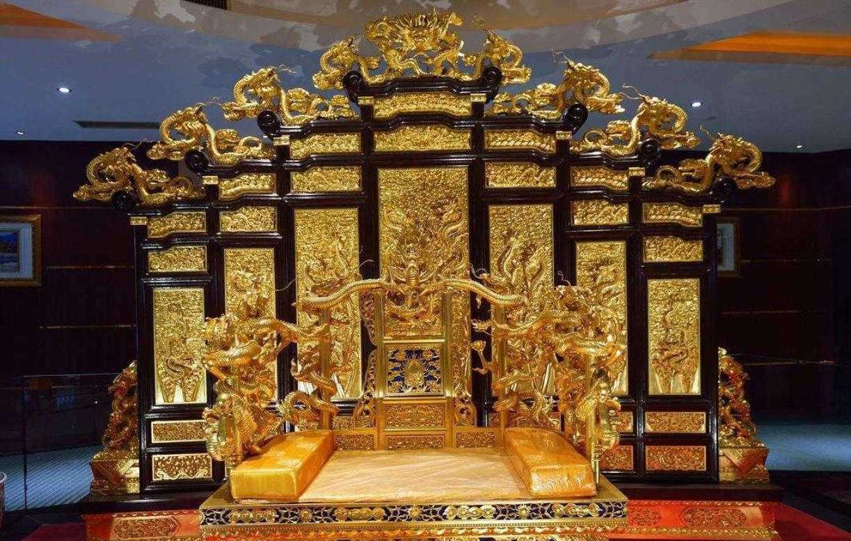 朱元璋为何不直接把皇位传给朱棣,朱元璋为什么不降皇位传给朱棣