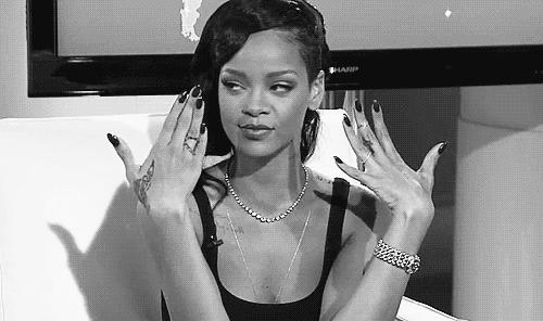 求婚戒指和结婚戒指是不是不一样,求婚戒指跟结婚戒指哪个贵