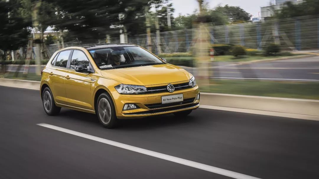 价格便宜性价比高的车2万左右,起售价和顶配相差最大的车