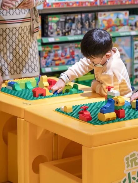 北京王府井乐高旗舰店视频,乐高王府井旗舰店定制小人