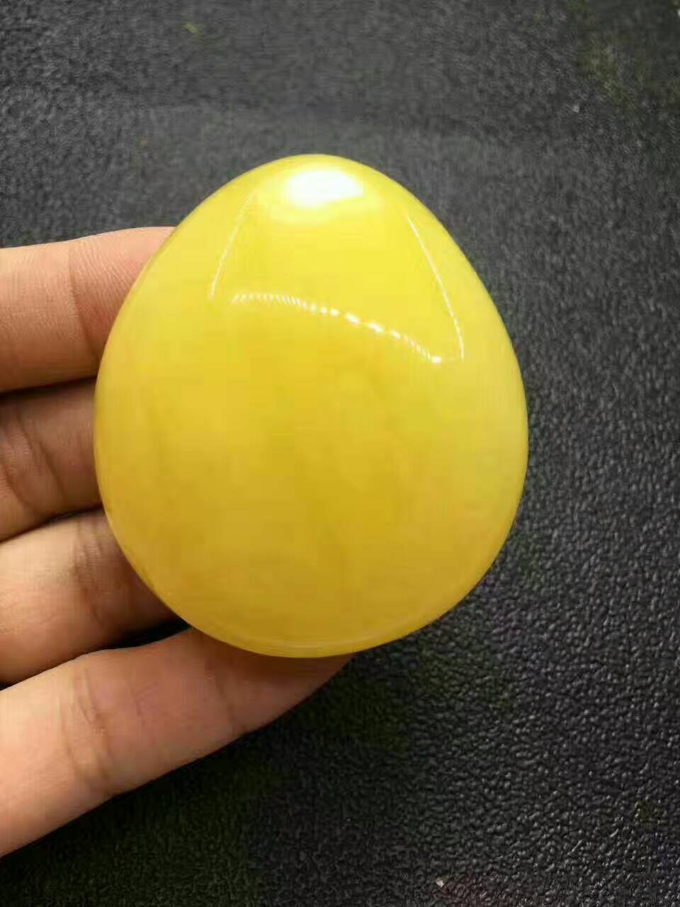 假蜜蜡都有什么类型的,假蜜蜡有树脂味道吗