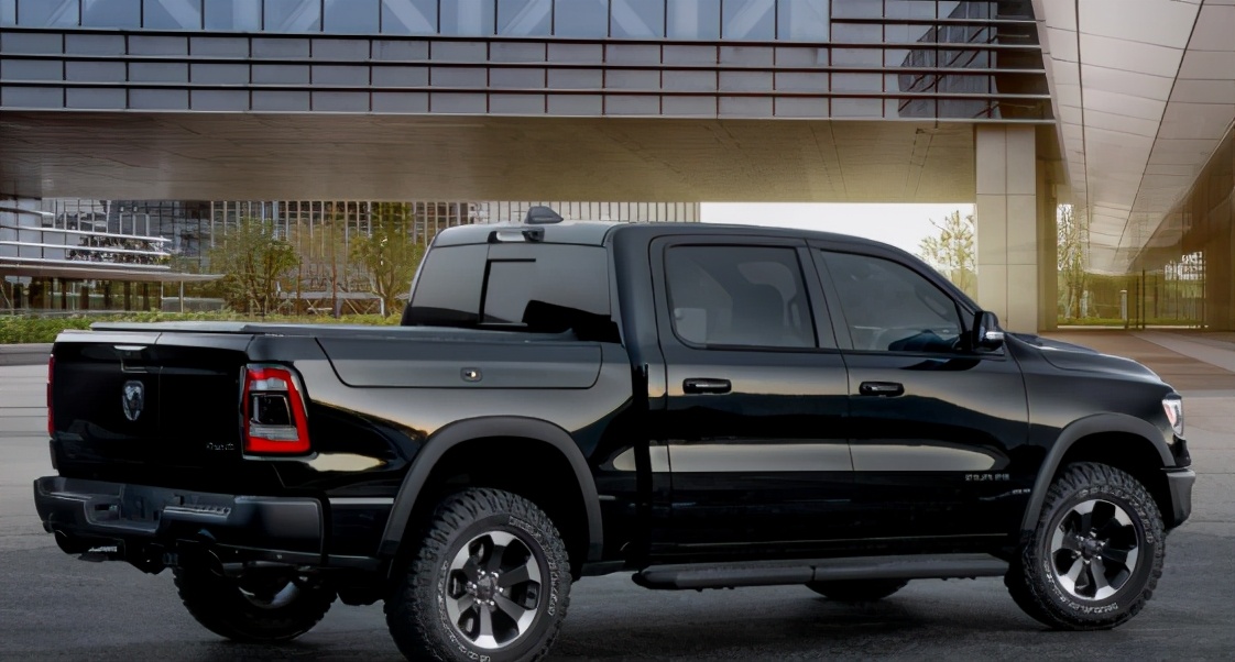 道奇ram车型大全,道奇ram2500尺寸比福特猛禽还大