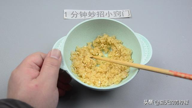 家里有老鼠不用急一招让它团灭,家里老鼠成灾怎么办牛人教你一招