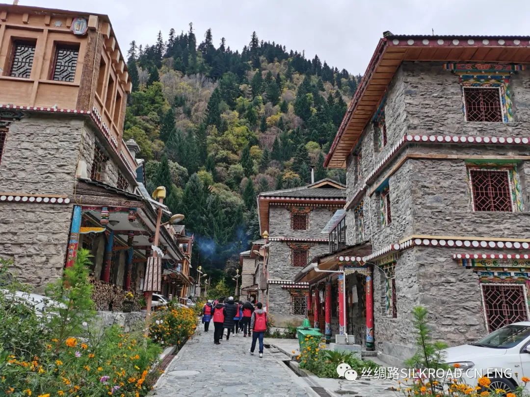 羊茸哈德藏寨攻略,羊茸哈德中国最美藏寨门票特价