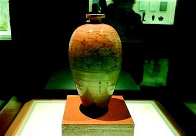 名器“琉璃”，价比玉高，为何常被古人用作建筑材料？