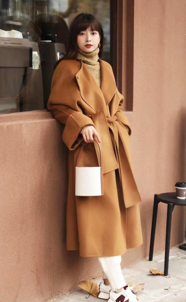 驼色是今年的流行色吗,米驼色和奶茶色哪个颜色好看