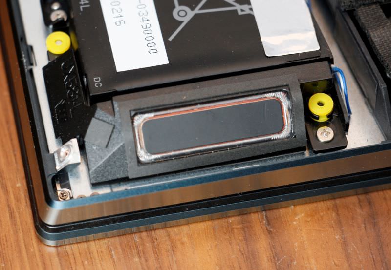 华硕asuszenbook拆屏教程,最强悍的笔记本电脑