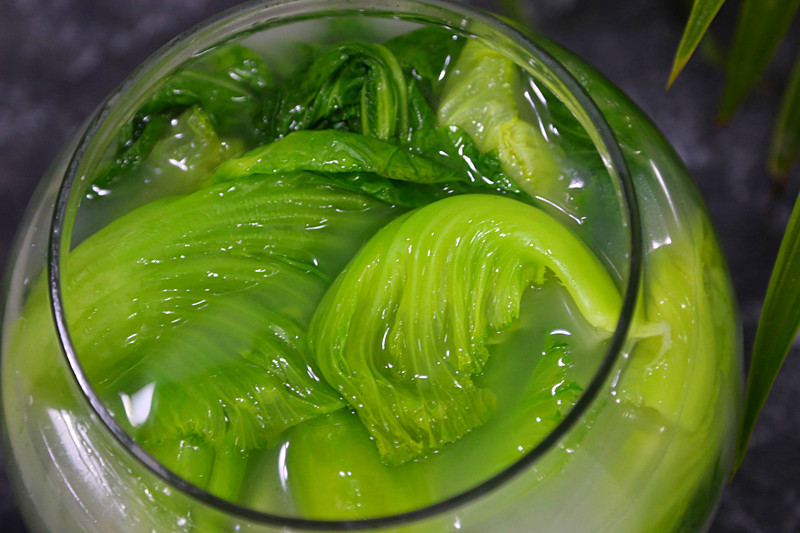 腌酸菜的家常做法不用菌粉,腌酸菜最好的做法大全