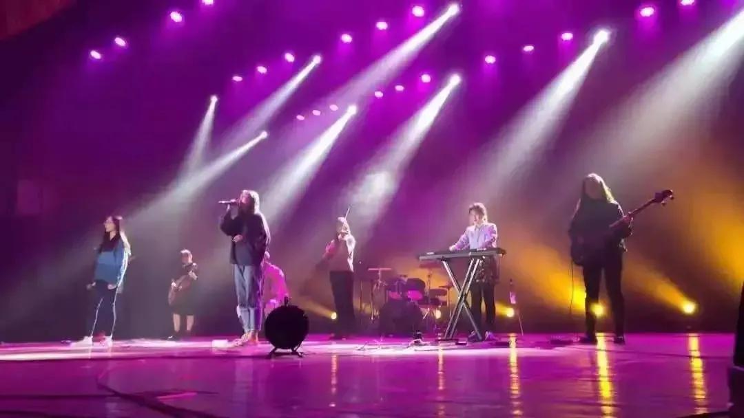 院系风采,涉外英语学院