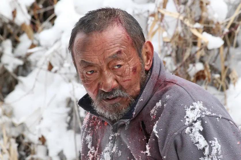 放羊老头跑了三天三夜,放羊老人和狼王