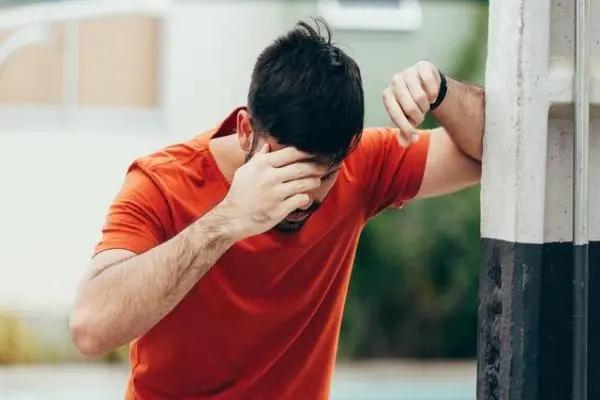 血液粘稠的症状有哪些,血液粘稠的人有什么症状