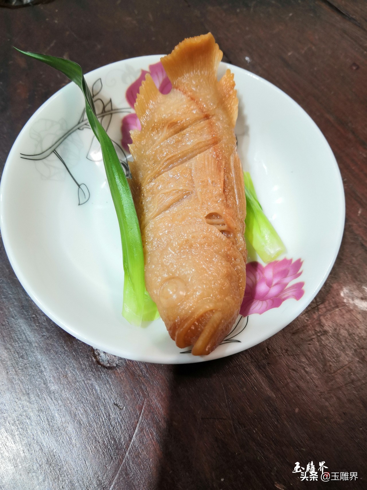 玉雕师掌勺！红黄翡变红烧鱼，口水流了
