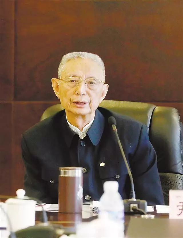 前中超球队老板被立案调查！坚守中国足球17年，吉利当接盘侠？