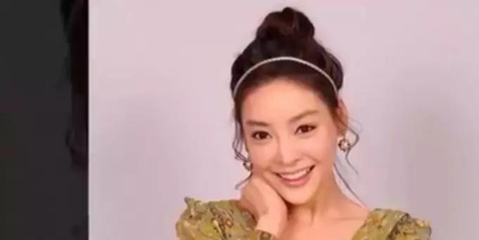 女星被毒打后续,50岁的女明星被毒打