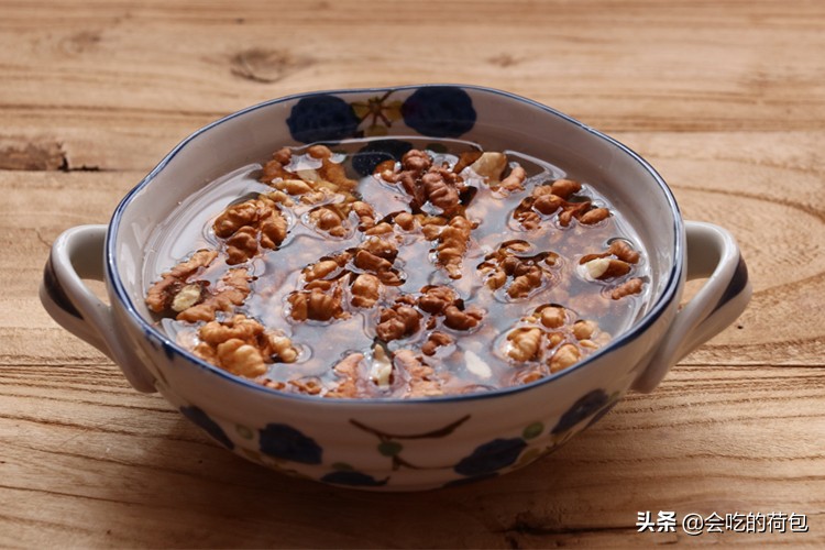 核桃和醋一起吃有什么功效,醋泡核桃真的对人体有好处吗