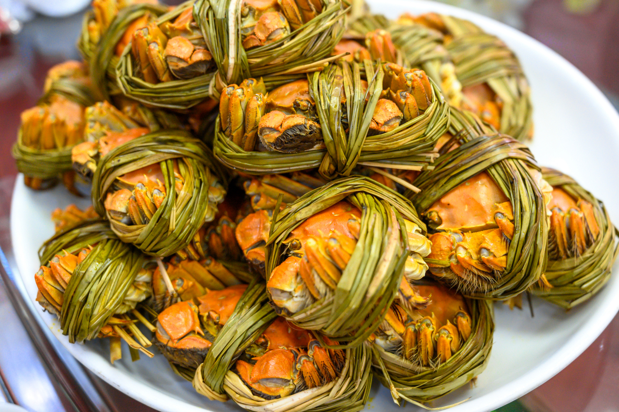 固城湖最佳吃蟹时间,秋风起蟹脚痒你懂得怎么吃螃蟹吗