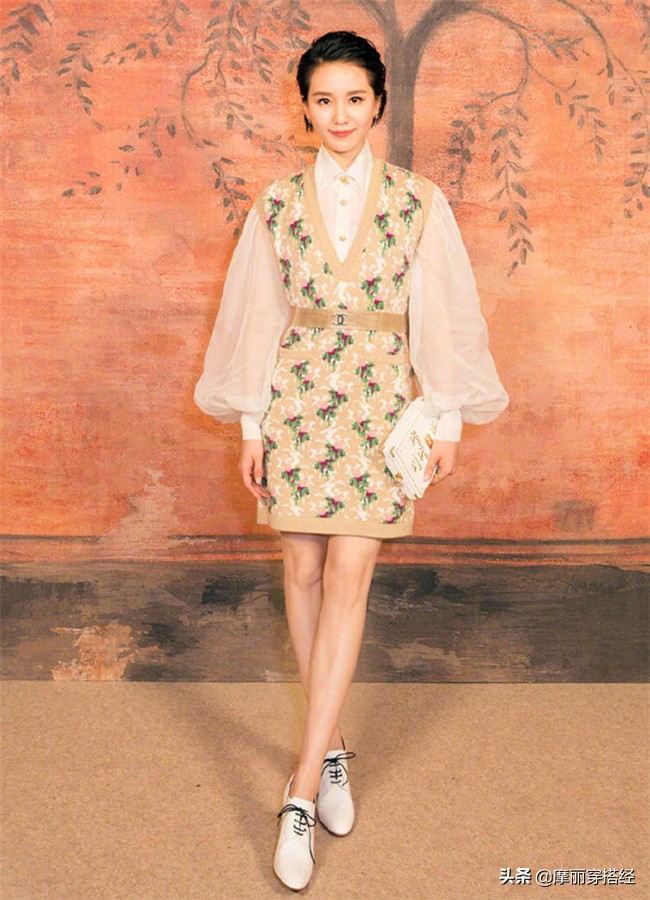 对粗手臂束手无策？泡泡袖来为你打掩护，演绎浪漫的少女风