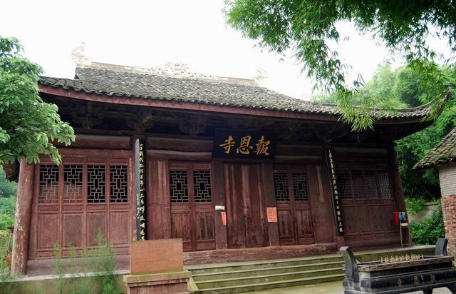 李子柒是四川绵阳平武哪里的人,美食旅游景点推荐博主