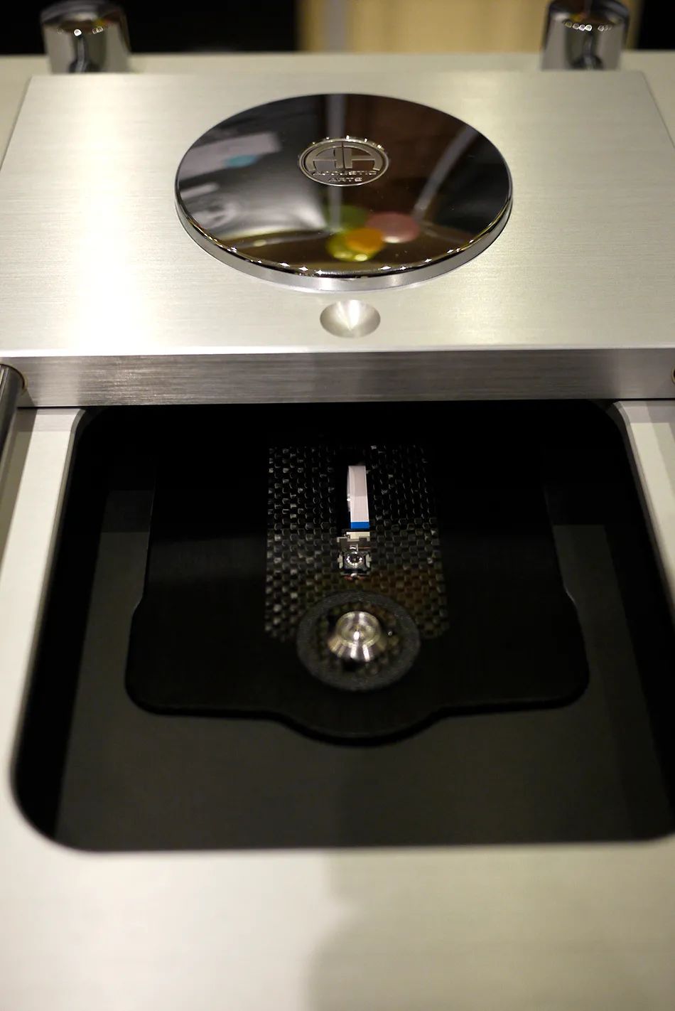 进口纯甲类后级功放,德国前级功放