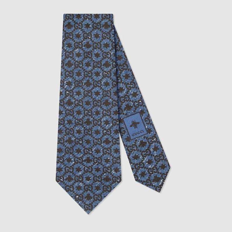 无论你平时多爱休闲装，作为男士“领带”是必需品！