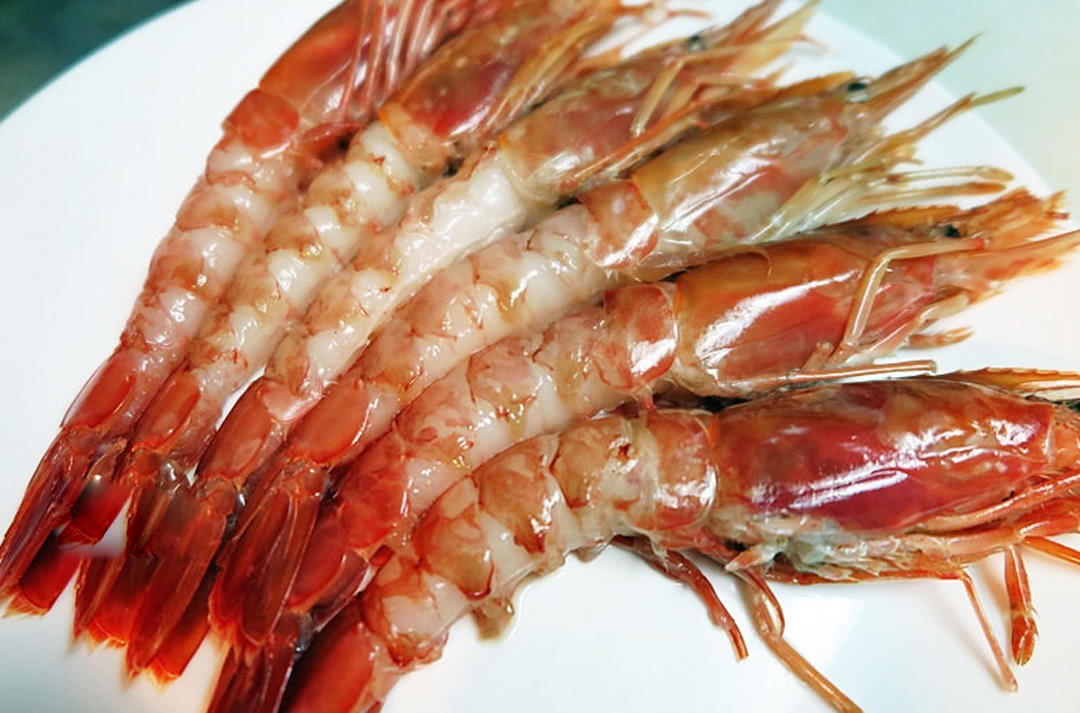 大虾别再水煮了试试这个新做法,大虾这么煮估计几斤不够吃