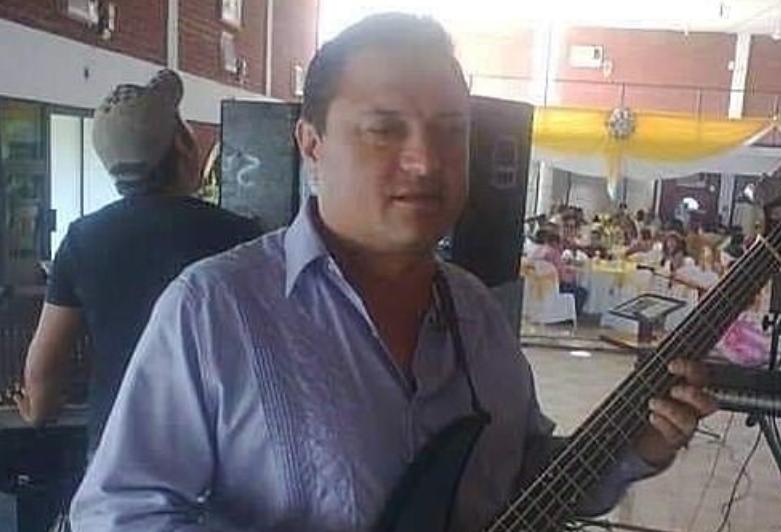 墨西哥贩毒团伙爆发枪战,墨西哥毒贩直播被杀