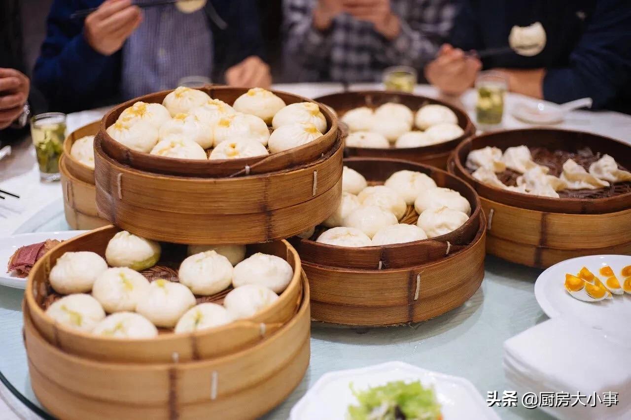 泡打粉与酵母粉的用法有何区别,泡打粉和小苏打的使用有什么区别