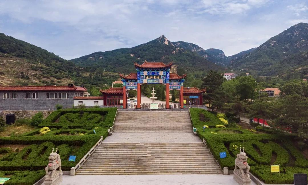 距离济南市区车程1.5小时，居然还藏着这么个游玩胜地，风光绝美令人羡艳，值得去打卡！