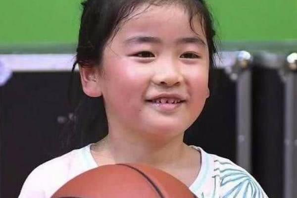 姚明女儿身高最新数据,姚明女儿现在真实身高