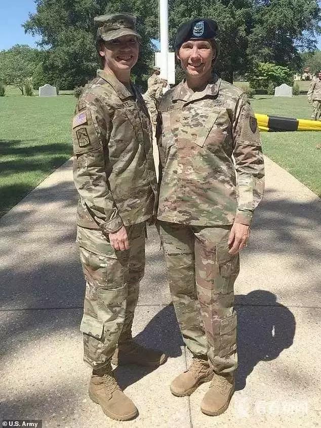 瓒ｈ涓栫晫鍔卞織瑙嗛,瓒ｈ涓栫晫