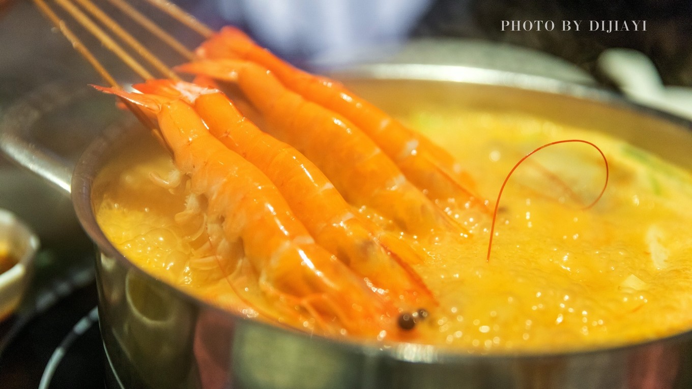 成都人气最旺的网红美食了解一下,成都万年场美食网红店