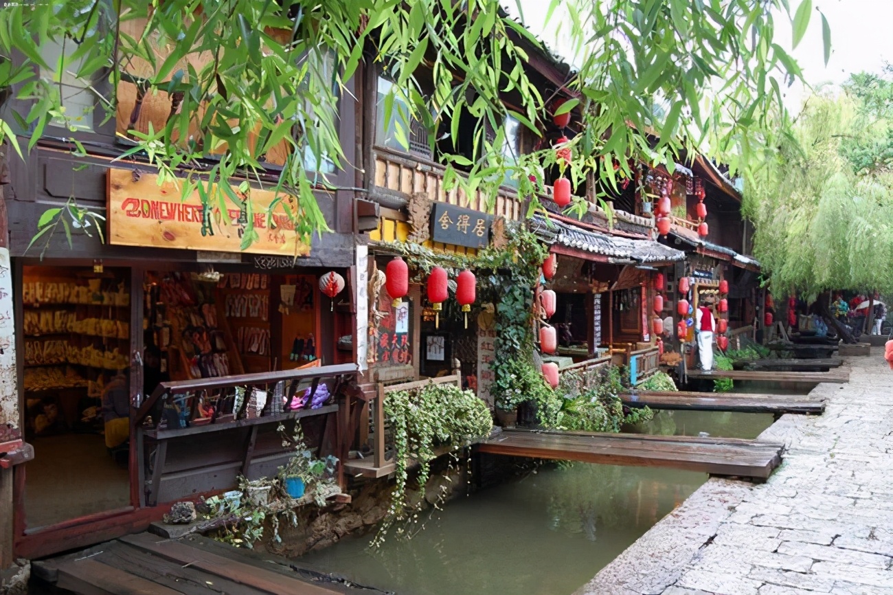 丽江风景的古诗句,七律赞丽江美景的诗