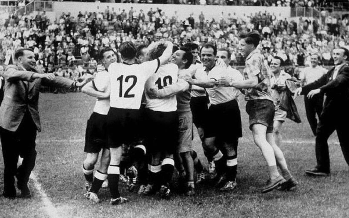 勒夫带领的德国队巅峰,德国队提前降级勒夫称应痛定思痛