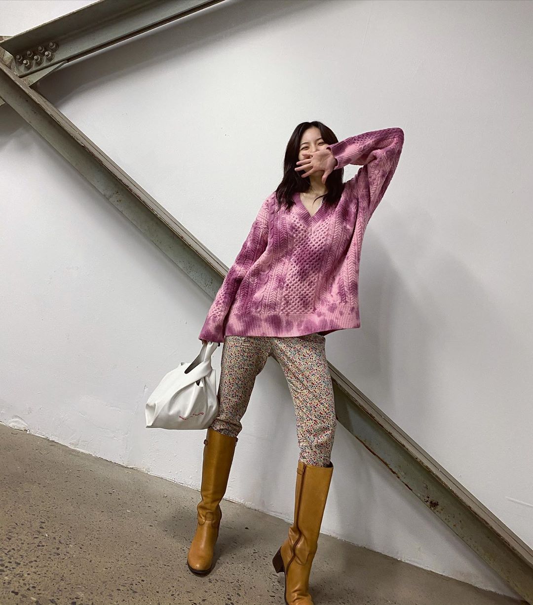 韩国明星毛衣穿搭,韩国女神同款毛衣冬季穿搭