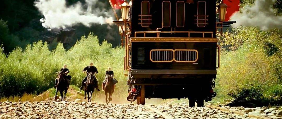 6部经典“火车电影”：当列车成为末日方舟，乘客们会和平相处吗