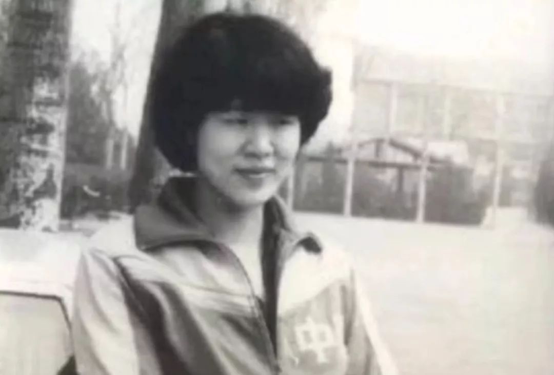 曾被骂抛妻弃子娶富婆,被抛弃女人遭人嘲笑