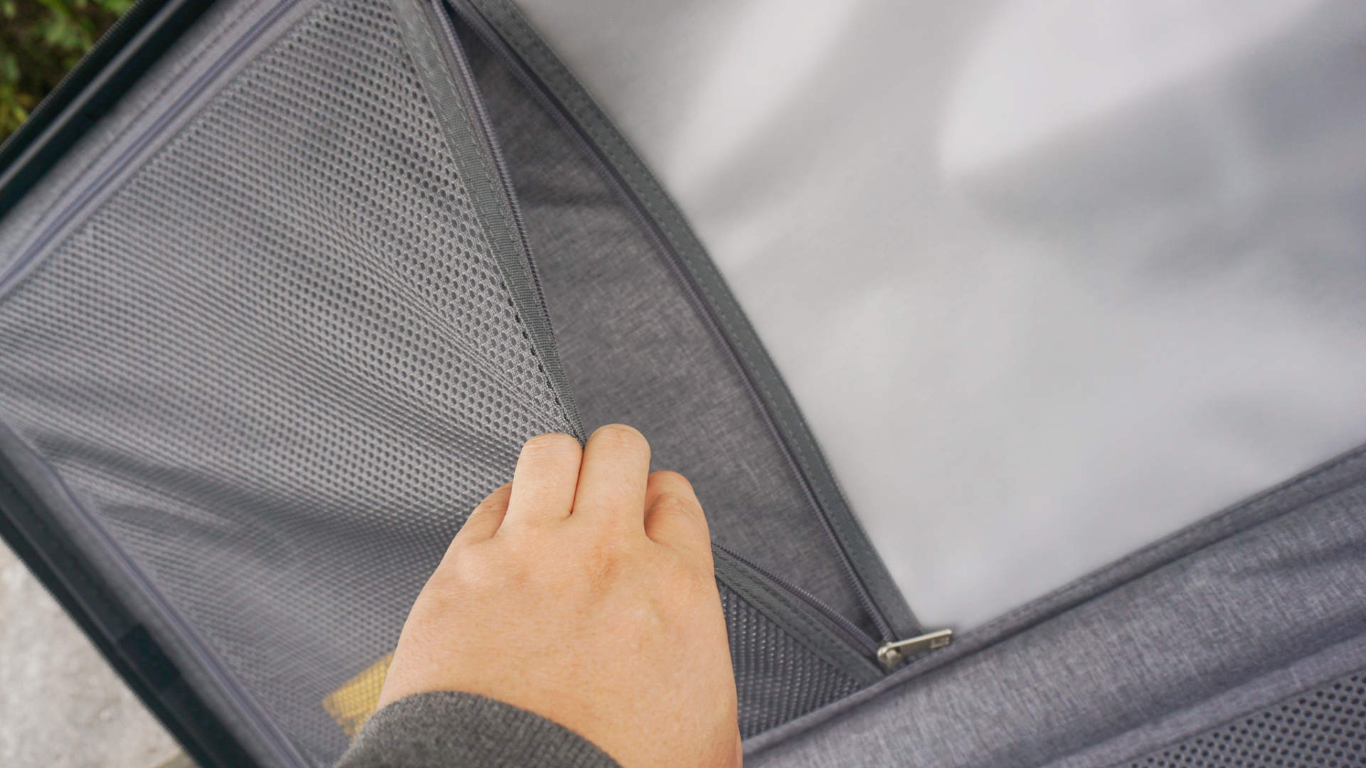 有颜值又能装，出门旅行怎能少了她，地平线8号大旅行家宽拉杆箱