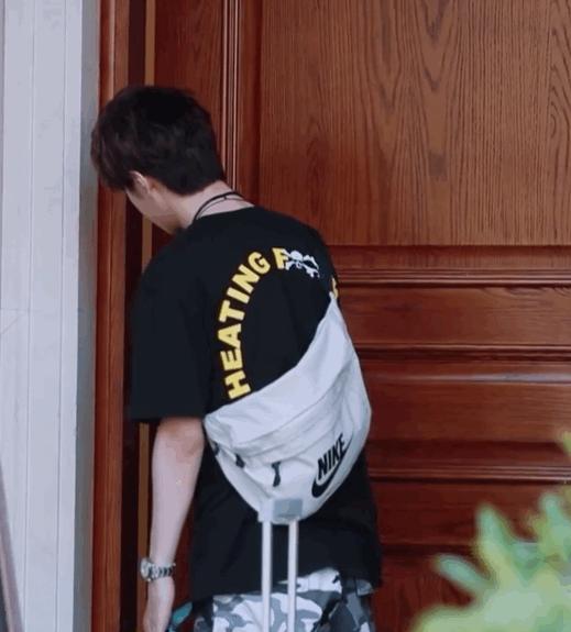 nike联名款卫衣套装,nike这件卫衣也太好看了吧