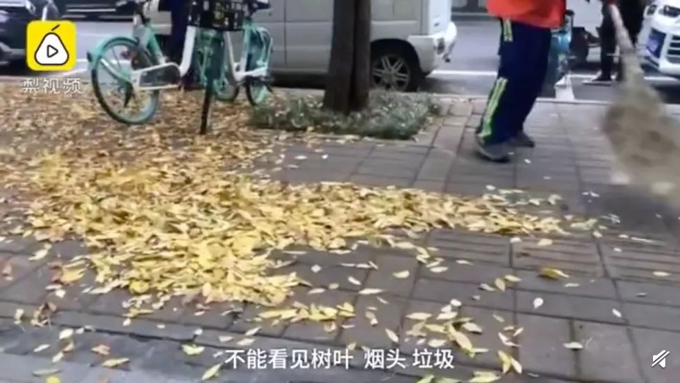 环卫工为什么又辛苦工资又低,环卫工人很辛苦为何工资却很低