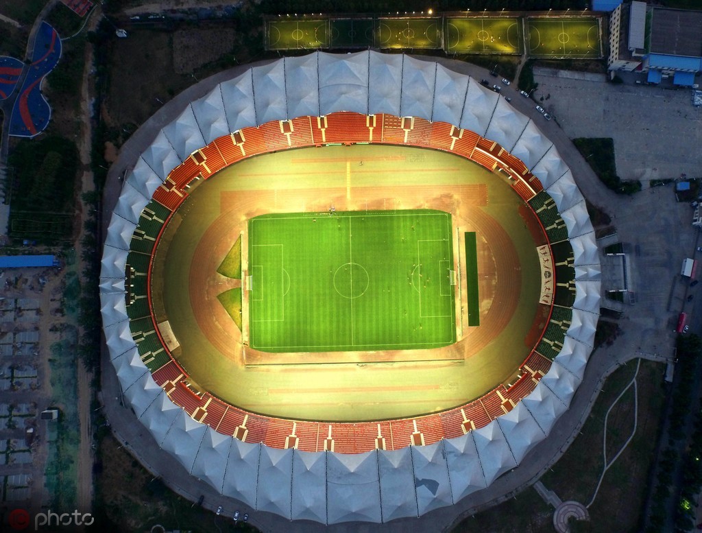 中国在建的专业足球场,中国为什么很少有专业足球场