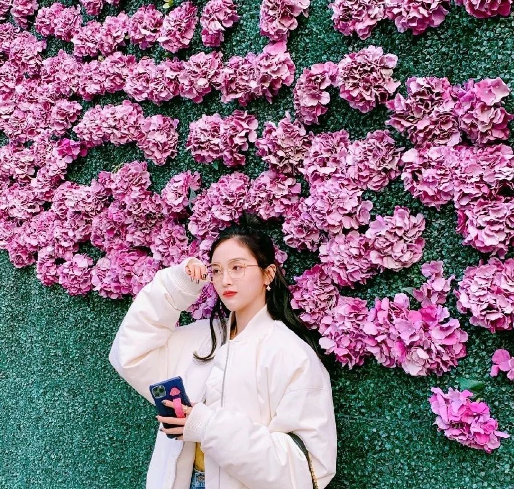 周洁琼穿砂糖匡威鞋,周洁琼鞋