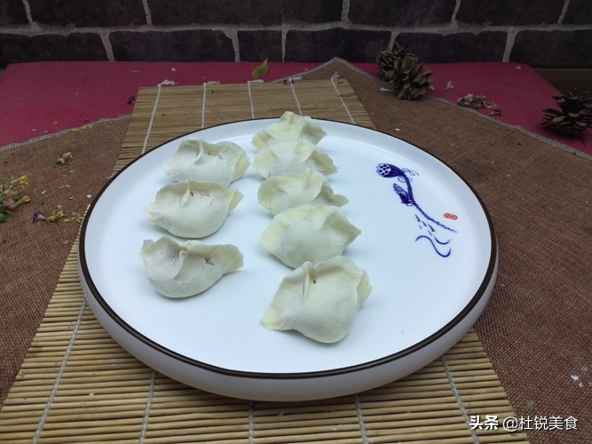 羊肉馅最好吃的调法最简单家庭版,大厨调羊肉馅的正确方法