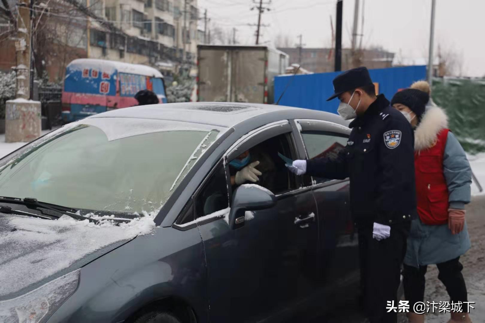 抗击疫情社区工作人员人物事迹,开封市薛振山