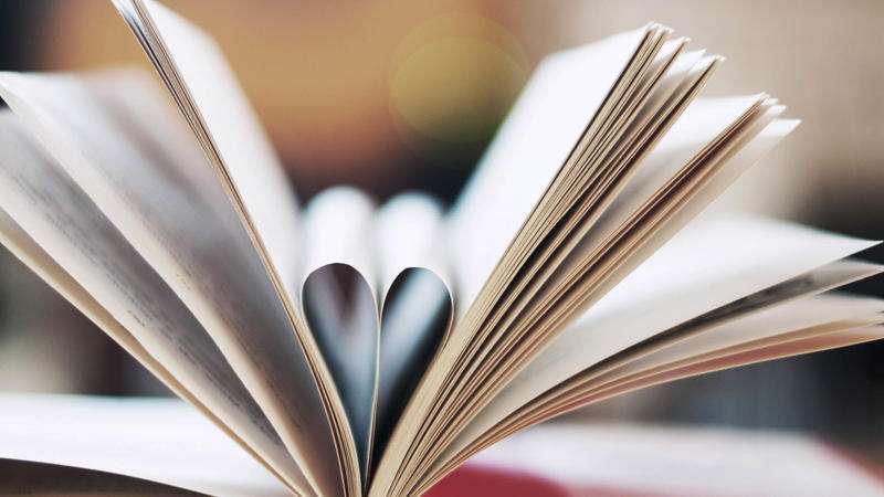 爱情最好的状态是舒服放松,爱情是要找一个不会离开你的人